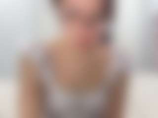 Live cam show with Akemi - Small on TeamSkeetLive