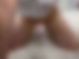 Live cam show with Akemi - Strip Asian on livesuperchat.net