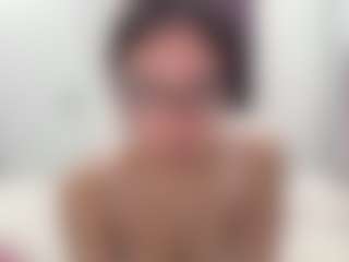 Live cam show with Akemi - Brown Eyes Asian on friskycurves.com