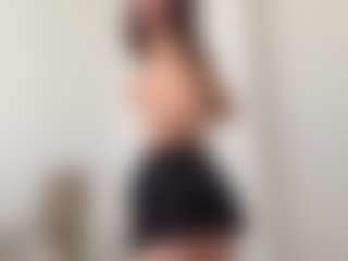 Live cam show with Akemi - Small on Fling VIP Chat