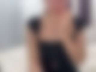 Live cam show with Akemi - Small on Cam Slut