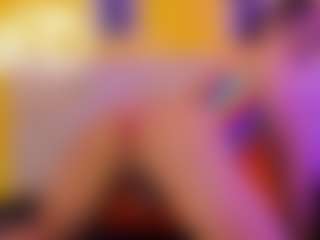 Aliisson-Cooper's Live Sex Cam Show