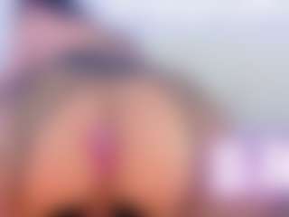 Aliisson-Cooper's Live Sex Cam Show
