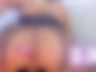 Aliisson-Cooper's Live Sex Cam Show
