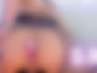 Aliisson-Cooper's Live Sex Cam Show