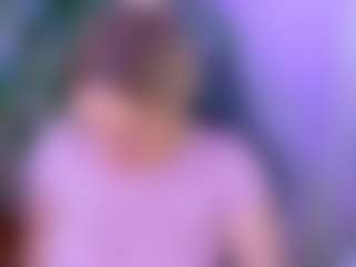 Live cam show with Aliisson-Cooper - Small Tits on CamSodaAdn