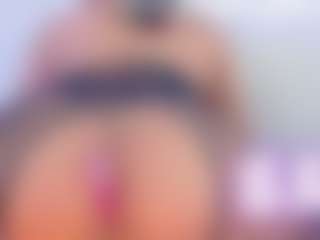 Live cam show with Aliisson-Cooper - Small Tits on Camsoda