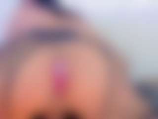 Live cam show with Aliisson-Cooper - Smoking on Camsoda