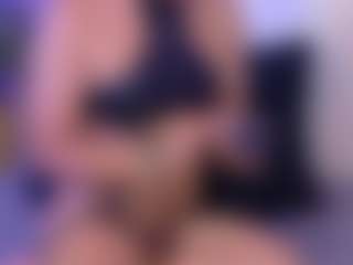 Live cam show with Aliisson-Cooper - Facial Piercings on camwithhim.com