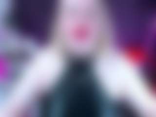 Live cam show with AnnaMaxwell - Hot on milfzrlive.com