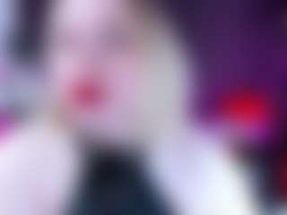 AnnaMaxwell MILF webcam performer live streaming