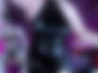 AnnaMaxwell MILF webcam performer live streaming