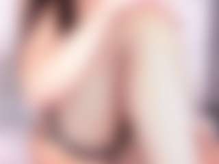 Live cam show with CallmeNora - HD on Camsoda