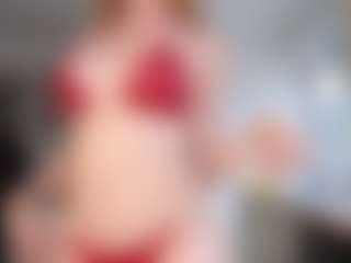 Live cam show with Stripmequick - Strapon on TeamSkeetLive