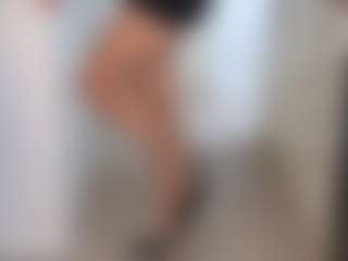 Live cam show with Stripmequick - Mature on SpunkLive