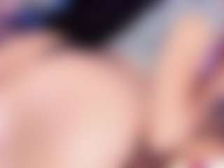 Live cam show with Daniela-Ember - Smoking on crypto-cams