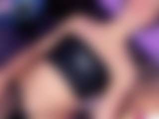 Live cam show with Daniela-Ember - White on Milfs Live | colombia