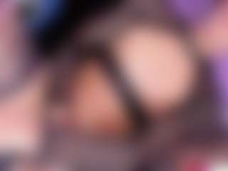 Live cam show with Daniela-Ember - Dirty Talk on Camsoda