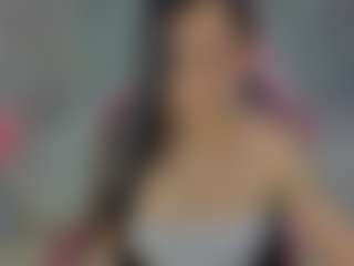 Live cam show with Madhison-Klain-S - Athletic MILF on CamwithHer