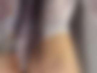 Live cam show with Madhison-Klain-S - Athletic on Soda Cam