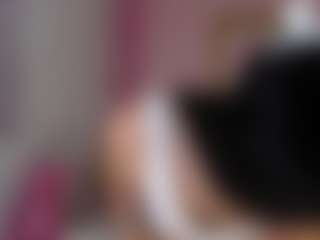 Live cam show with Madhison-Klain-S - Skinny MILF on Dolls Live