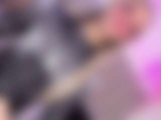 Live cam show with Ninaa-Keyli - Spank on CamSodaAdn