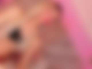 Live cam show with Ninaa-Keyli - Facial Piercings on Chatstar