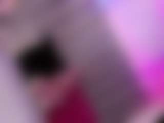 Live cam show with Ninaa-Keyli - Facial Piercings on StripNow