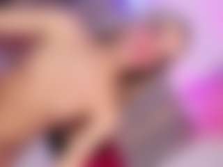 Live cam show with Ninaa-Keyli - Brown Eyes on Camsoda