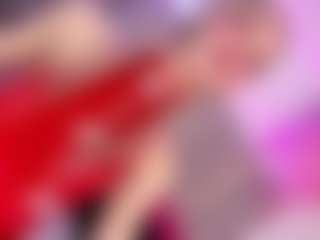Live cam show with Ninaa-Keyli - Tiny Tits on Camsoda