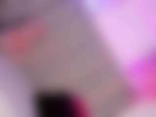 Live cam show with Ninaa-Keyli - Average on Camsoda