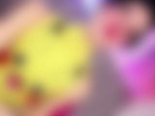 Live cam show with Ninaa-Keyli - Spank on Hubzter Live
