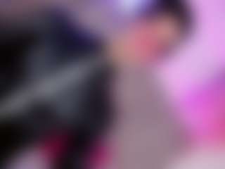 Live cam show with Ninaa-Keyli - Smoking on Soda Cam