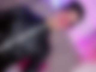 Live cam show with Ninaa-Keyli - Brown Eyes on slutload