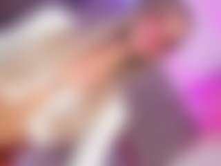 Live-Cam-Show mit Ninaa-Keyli - Black Hair auf Camsoda