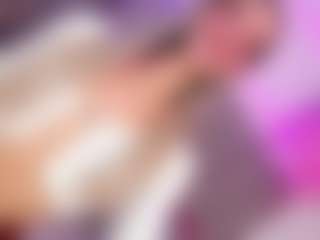 Live cam show with Ninaa-Keyli - Small Tits on Dolls Live