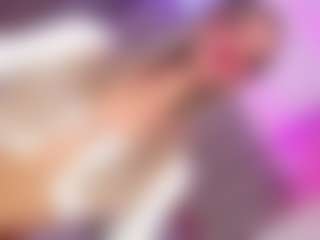 Live cam show with Ninaa-Keyli - Colombia on Dolls Live