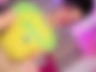 Live cam show with Ninaa-Keyli - Dirty Talk on Milf Play