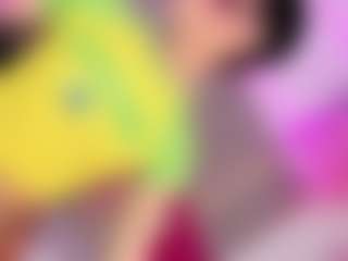 Live cam show with Ninaa-Keyli - Average on Nude Live Now