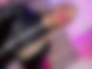 Live cam show with Ninaa-Keyli - Tease on WildCum