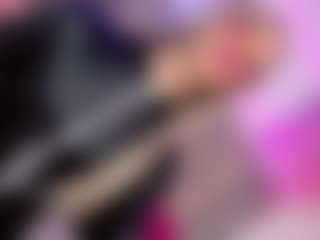 Live cam show with Ninaa-Keyli - Colombia on WildCum