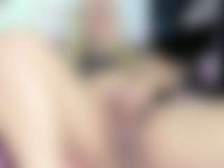 Live cam show with CattrionaMuller - Blue Eyes on madthumbs
