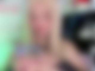Live cam show with CattrionaMuller - Young Adult on StripNow