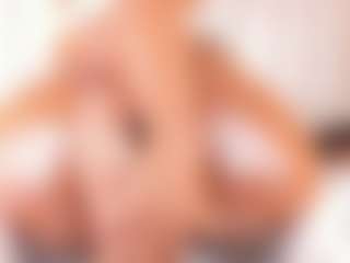 Live cam show with SandraMiler - Handjob on CamwithHer