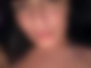 BritneyQuenn18's Live Sex Cam Show