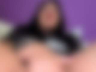 BritneyQuenn18's Live Sex Cam Show
