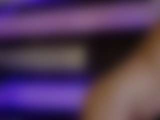 Live cam show with foxxy-milf - Blue Eyes on liverealitysex.com