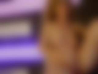 Live cam show with foxxy-milf - Blue Eyes on Uber Horny