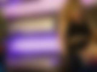 Live cam show with foxxy-milf - Role Play on Camsoda