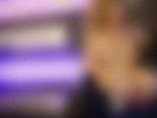 Live cam show with foxxy-milf - Blue Eyes on xxxlivecams.org